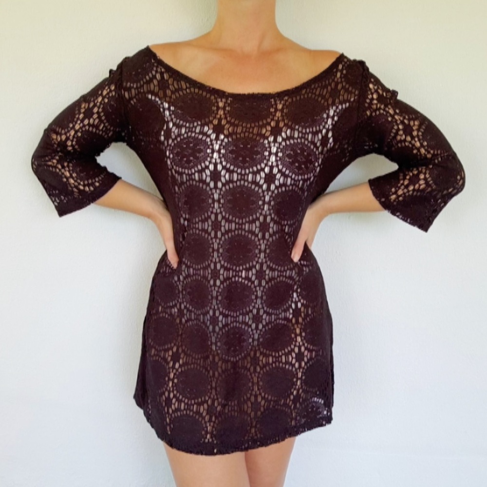 J. Valdi black crochet lace long sleeve swim coverup size small